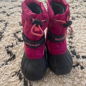 Sorel toddler size 7 pink winter boot